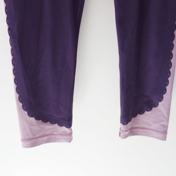 Athleta Elation Scallop Capri Size (XS Petite) Purple - Picture 6 of 13